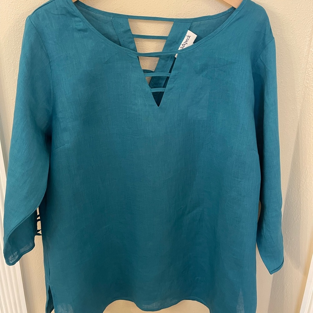 Women’s Peck & Peck 100% Linen top. Size XL